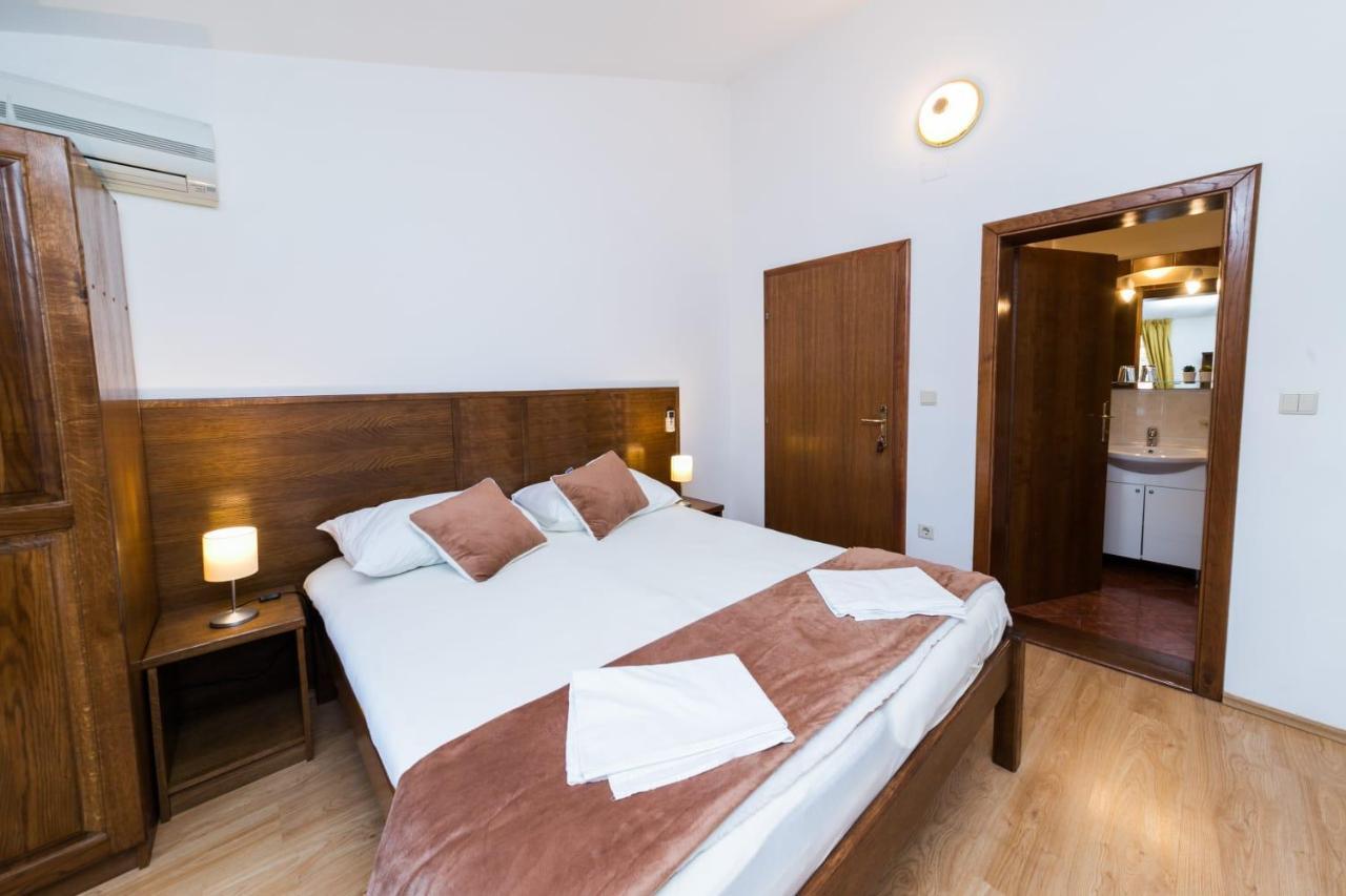 Mb Pag Bed&Breakfast Pag Town Exteriér fotografie