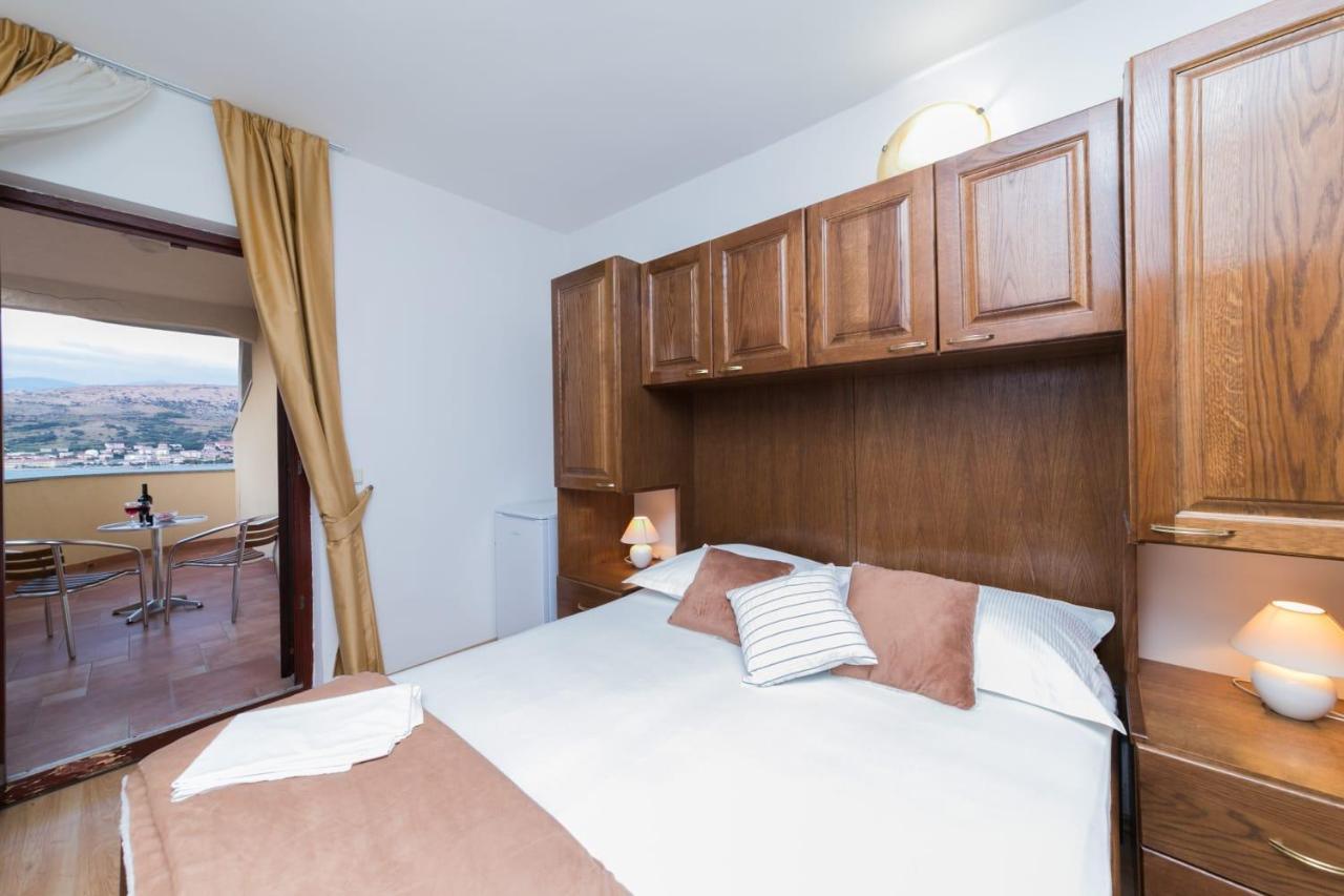 Mb Pag Bed&Breakfast Pag Town Exteriér fotografie