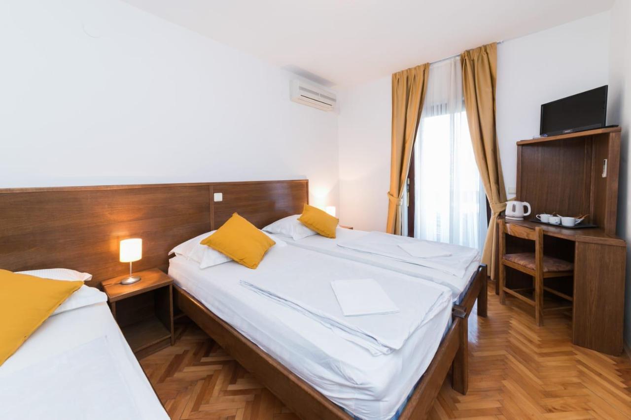 Mb Pag Bed&Breakfast Pag Town Exteriér fotografie